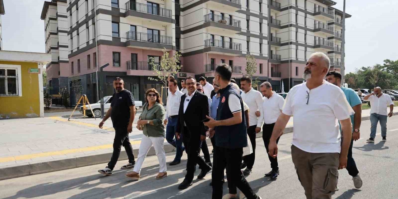 İl Başkanı Bakan, Toki Konutlarını İnceledi