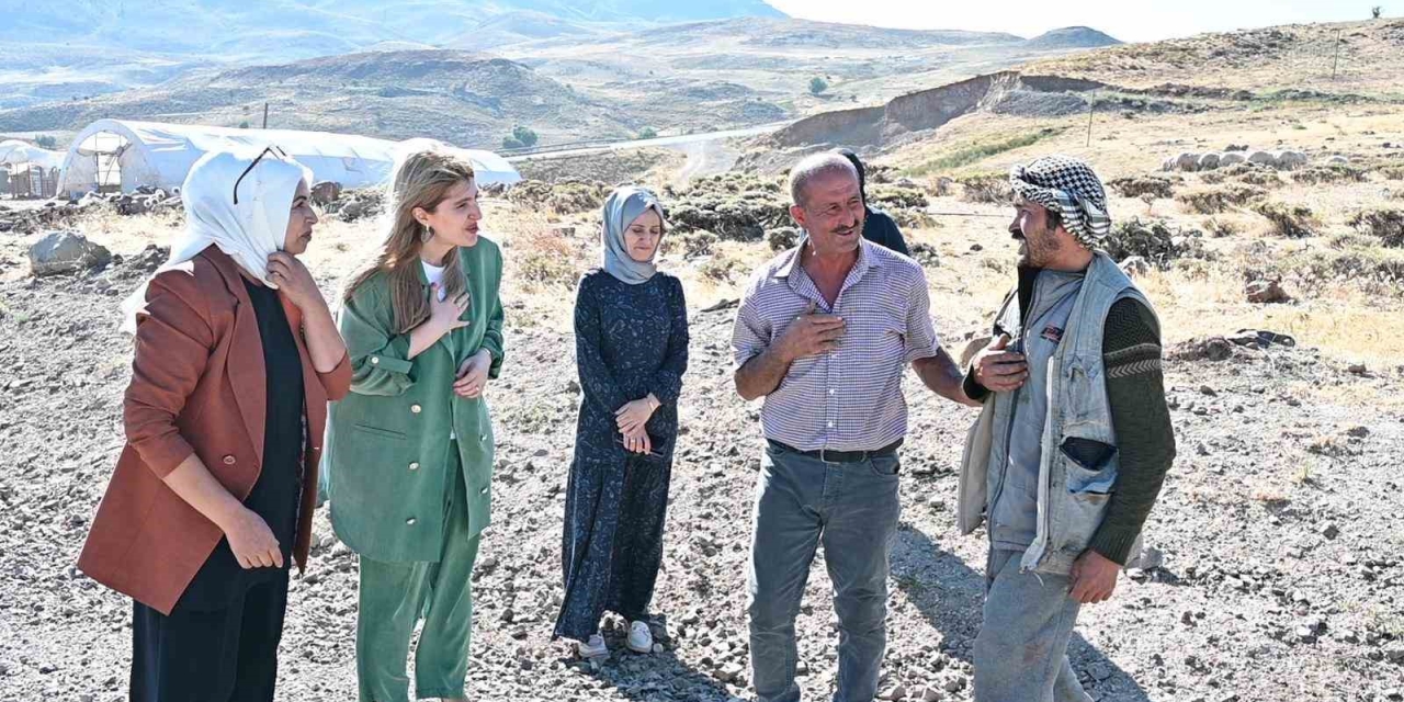 Milletvekili Ölmeztoprak, Sarıçiçek Yaylası’nda Üreticiyle Buluştu