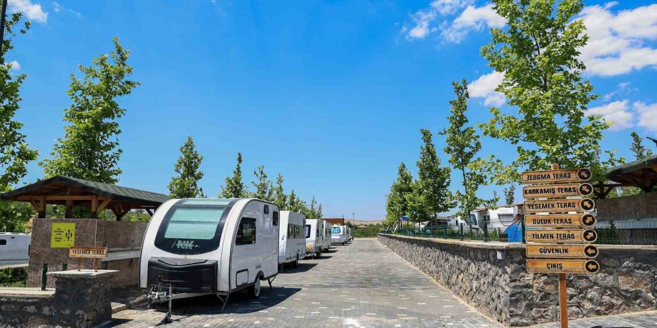 Gaziantep Büyükşehir’den Doğa Ve Konforu Buluşturan Karavan Park