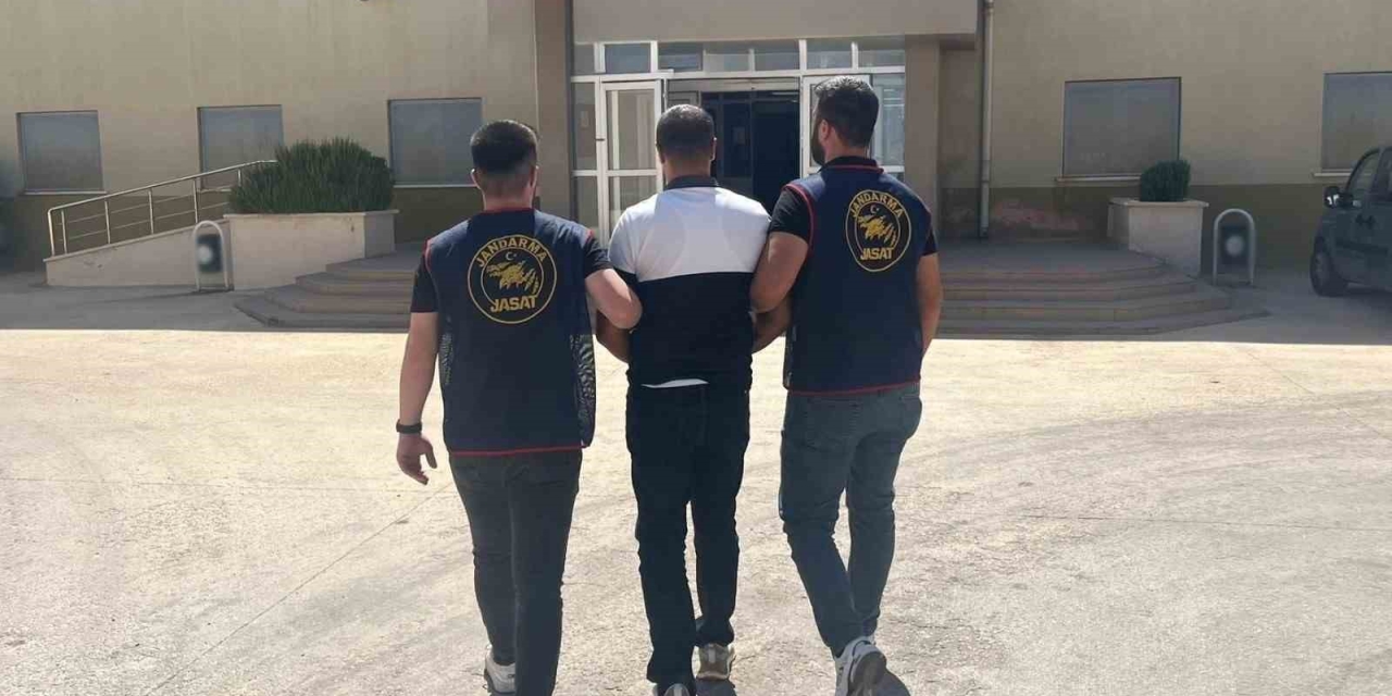 Hırsızlık Suçundan Kesinleşmiş Hapis Cezasıyla Aranan Şahıs Yakalandı