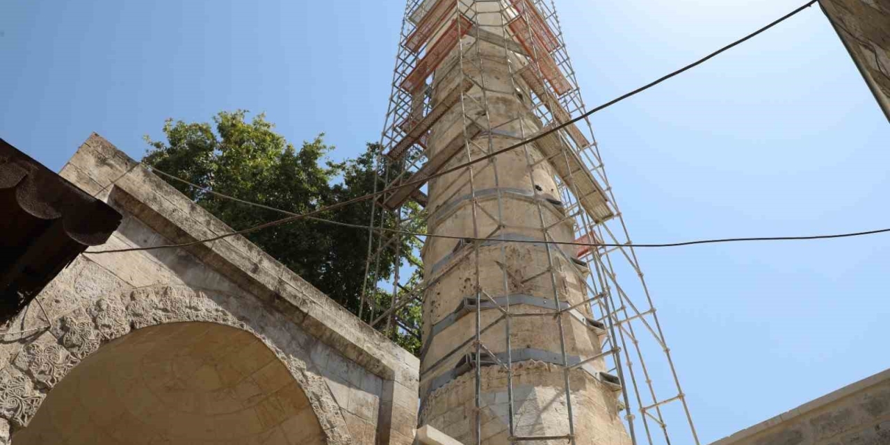 Şanlıurfa Depremde Hasar Gören 73 Caminin 35’i Onarıldı