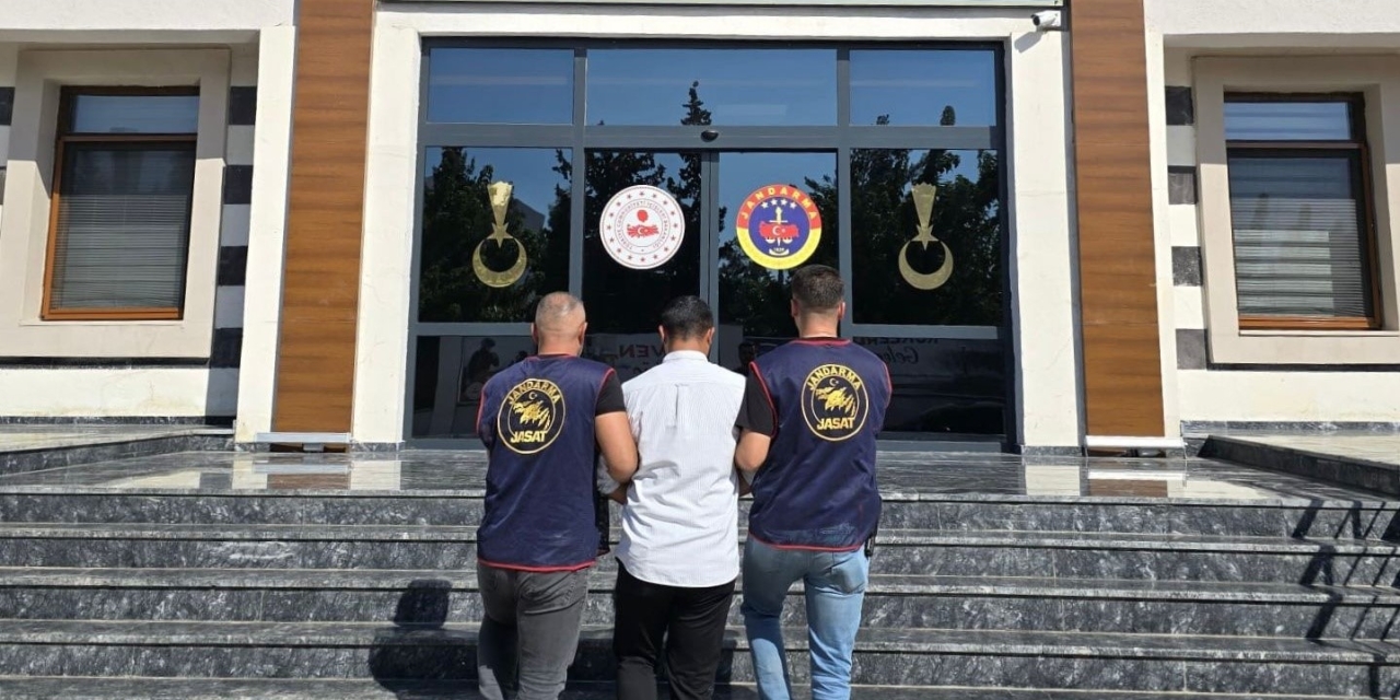 Kesinleşmiş Hapis Cezasıyla Aranan Uyuşturucu Taciri Yakalandı