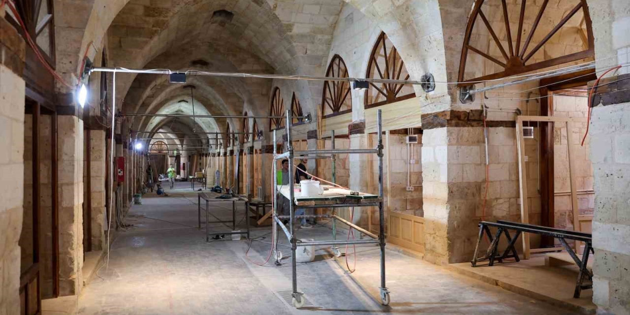 Şahin, Gaziantep’in Köklü Tarihine Sahip Çıkıyor