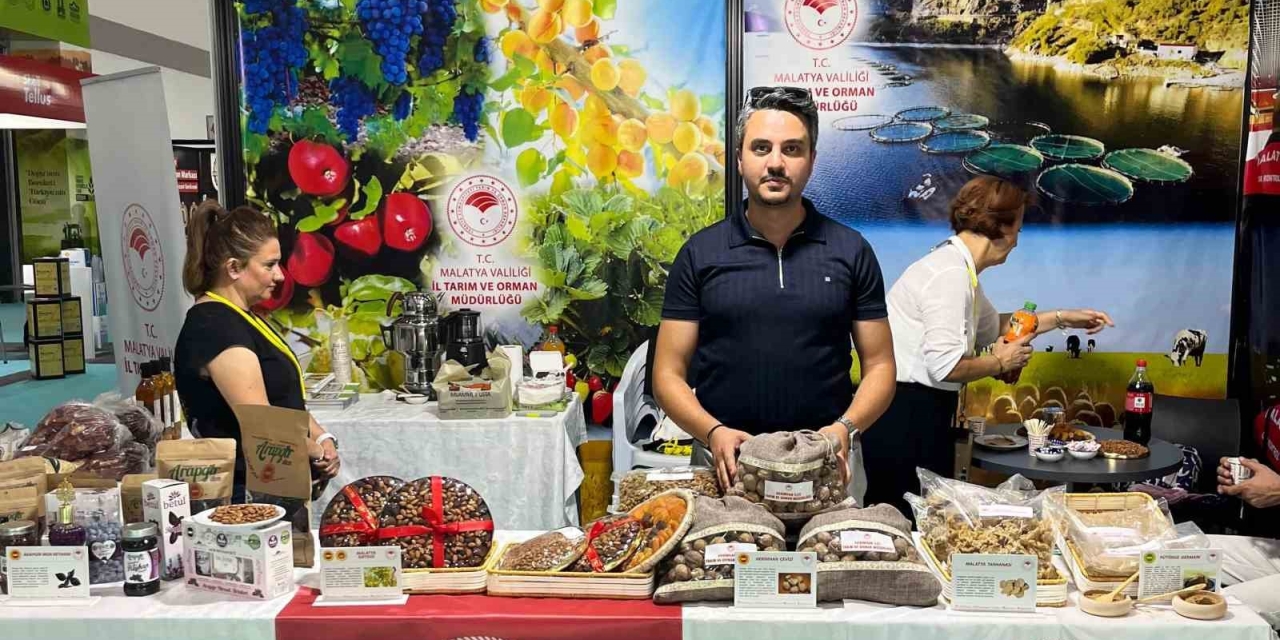 Hekimhan Cevizi Ve Alıç Sirkesi, Erzurum’daki Uluslararası Tarım Ve Hayvancılık Fuarında Göz Kamaştırdı