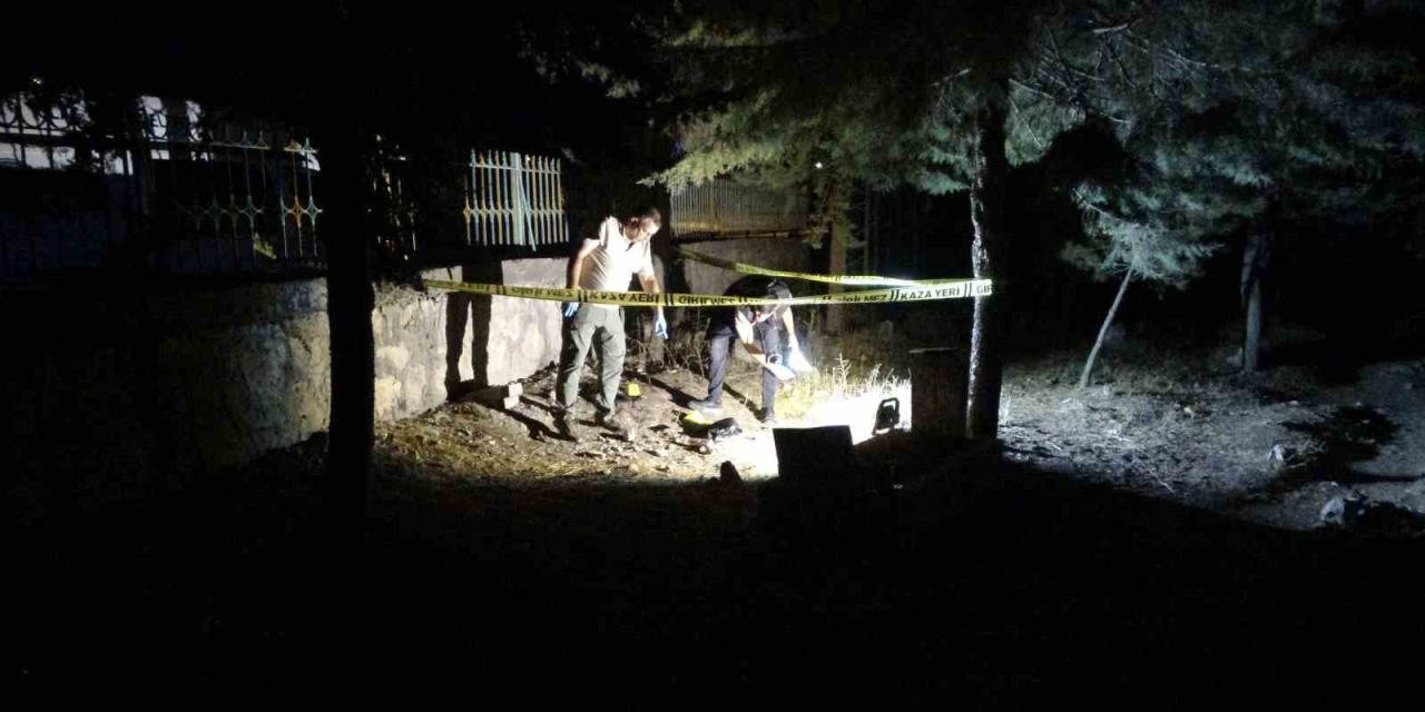 Malatya’da Bir Kişi Mezarlıkta Kanlar İçerisinde Bulundu