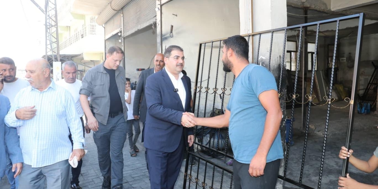 Canpolat, Halkla İç İçe Olmayı Sürdürüyor