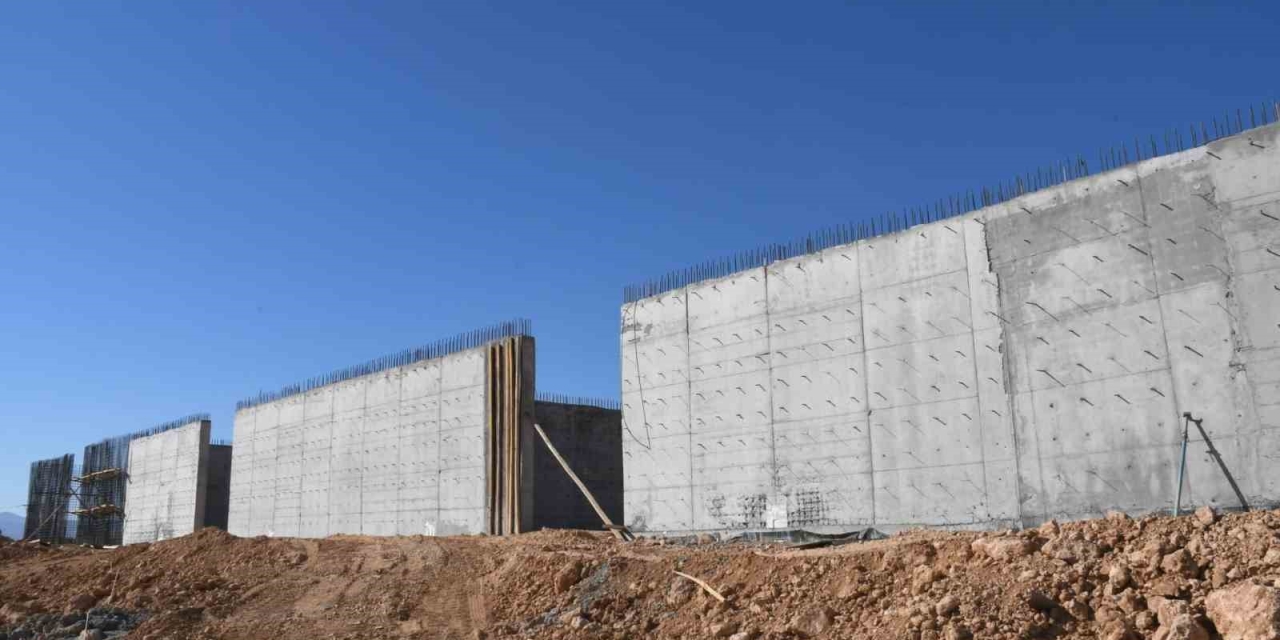 Malatya’ya 20 Bin Ton Kapasiteli Yatay Silo İnşa Ediliyor