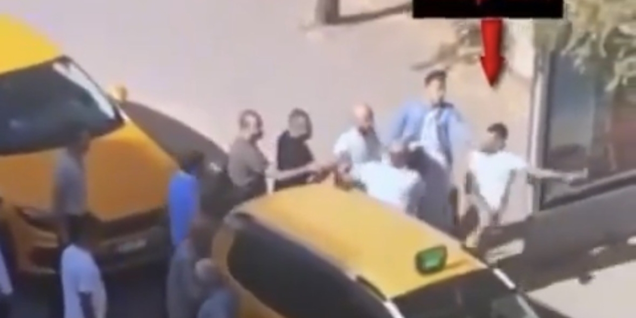 Gaziantep’te Taksicilerden Müşteri Kavgasında Meslektaşlarına Meydan Dayağı