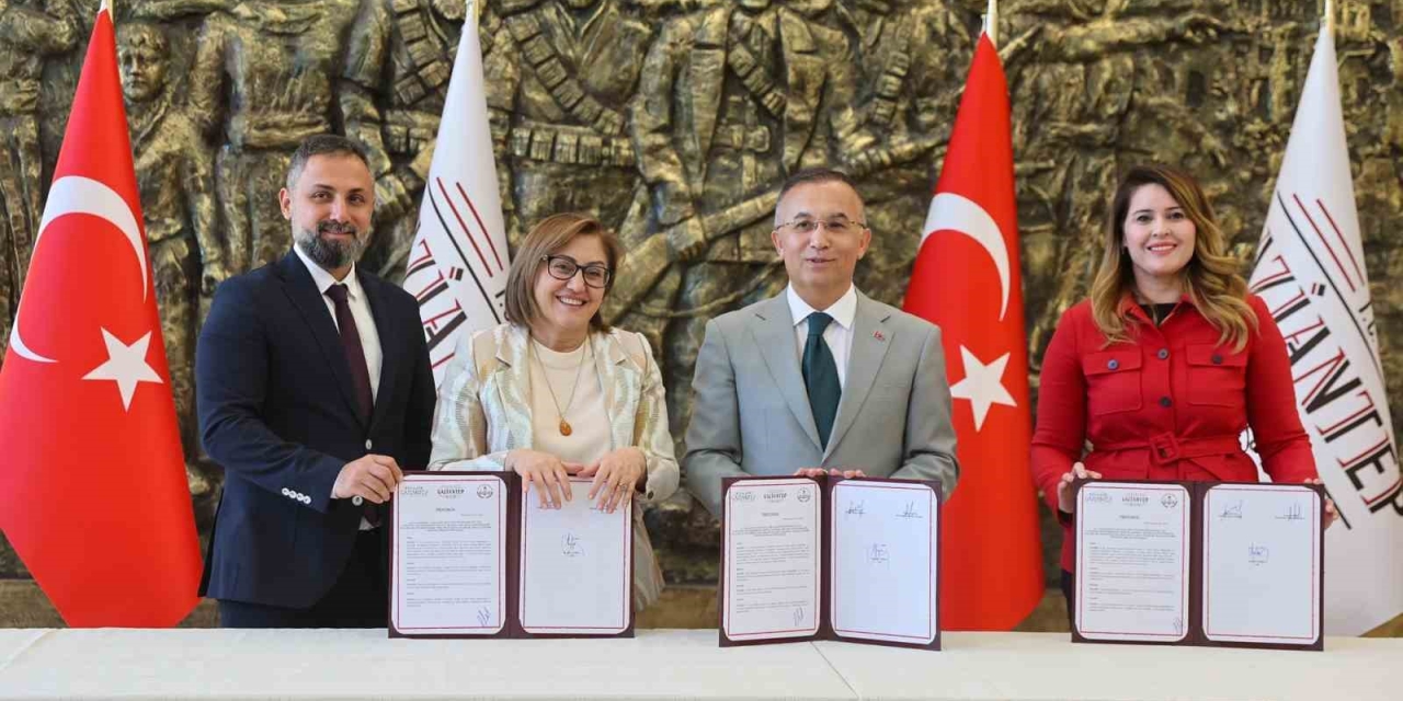 Gaziantep’te Başarılı Öğrencilere Sınav Hazırlık Desteği