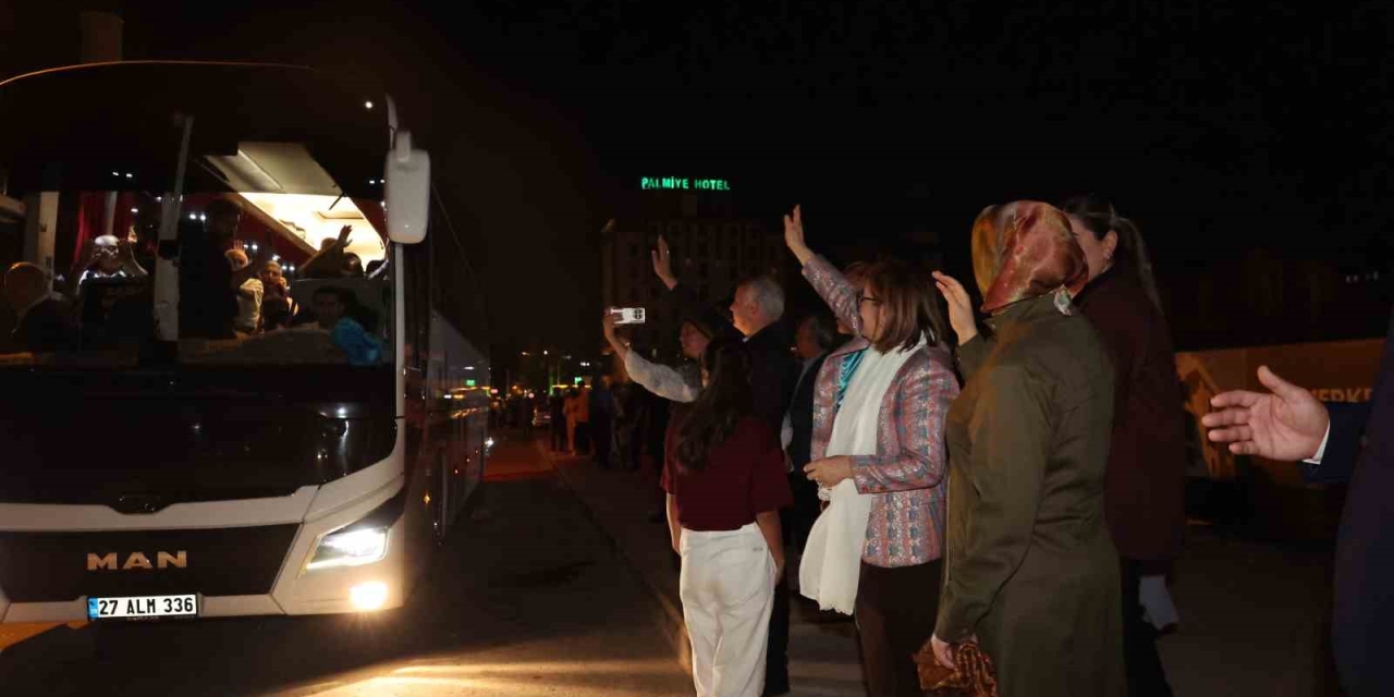 Evliliklerinde 41 Yılı Dolduran Çiftler Kutsal Topraklara Uğurlandı