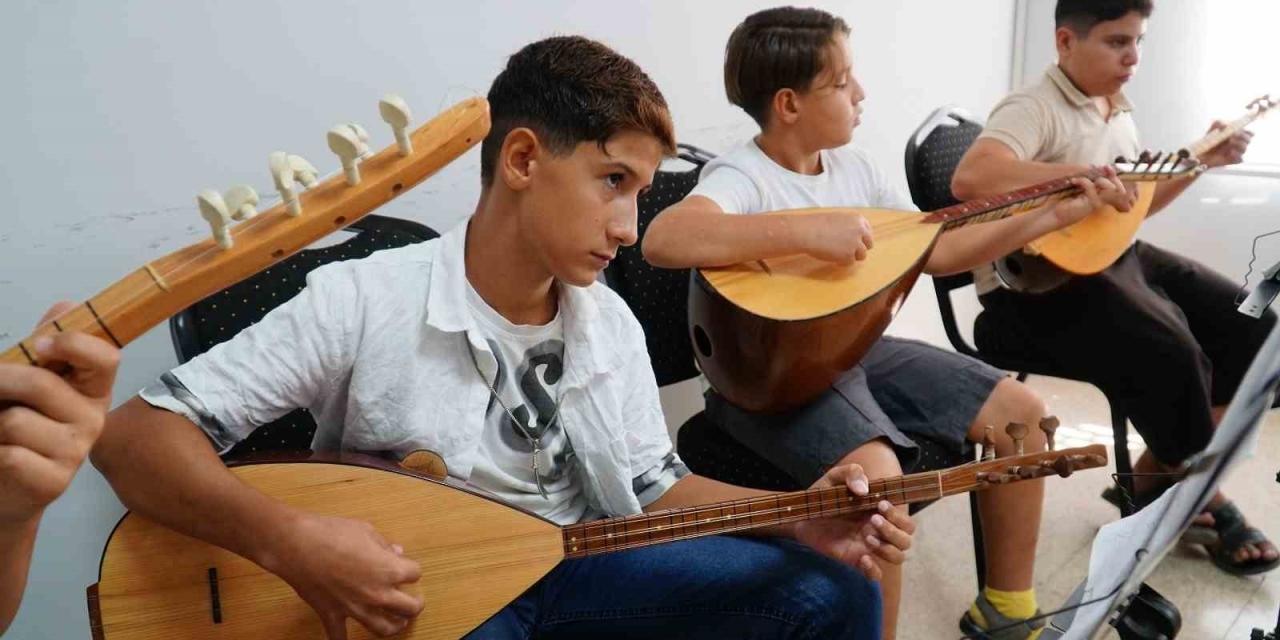 Kısas Kültür Merkezi Aşıklık Geleneğini Yeni Nesillere Taşıyor