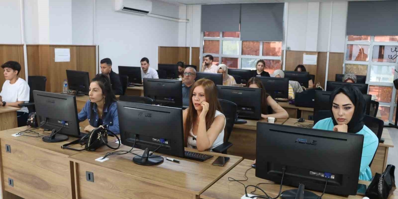 Büyükşehir’den Bilgisayar Operatörlüğü Ve Klavye Kursu
