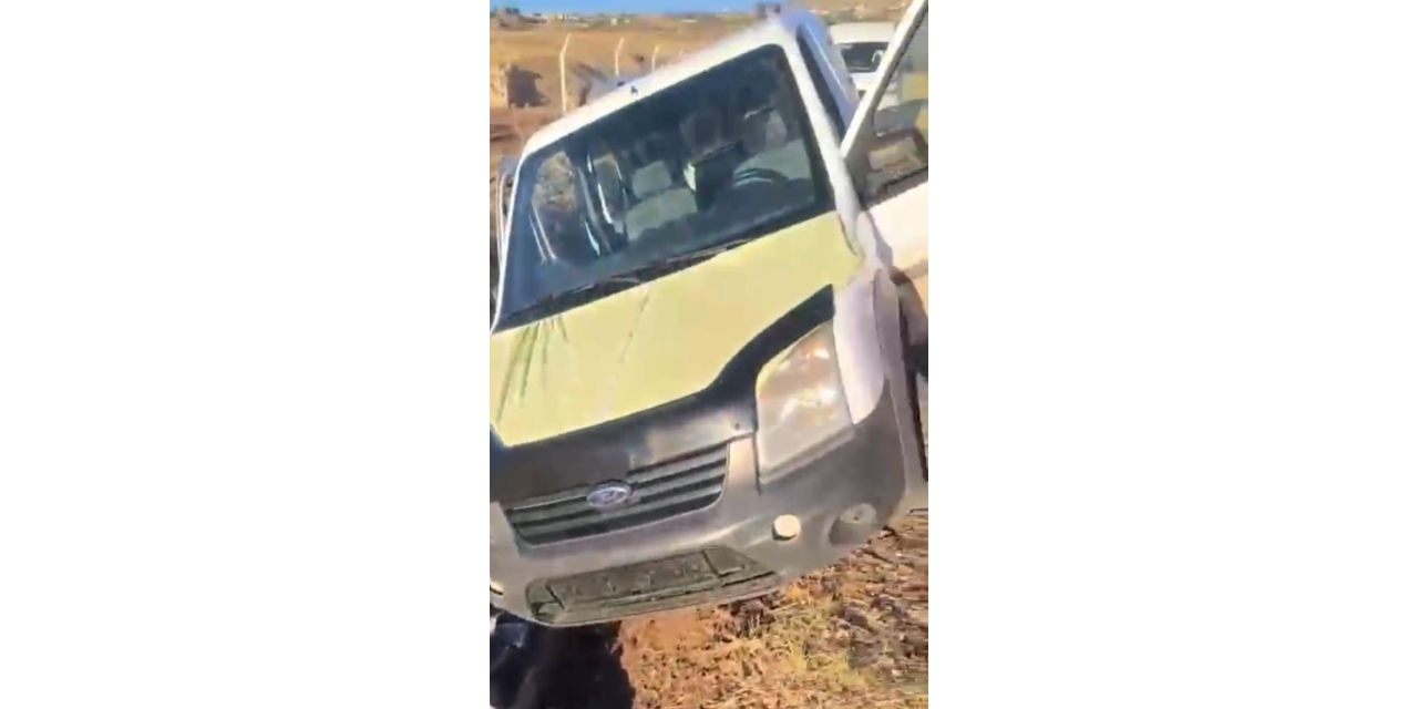 Kaza Yapan Hırsızlık Şüphelileri, Aracı Bırakıp Kaçtı