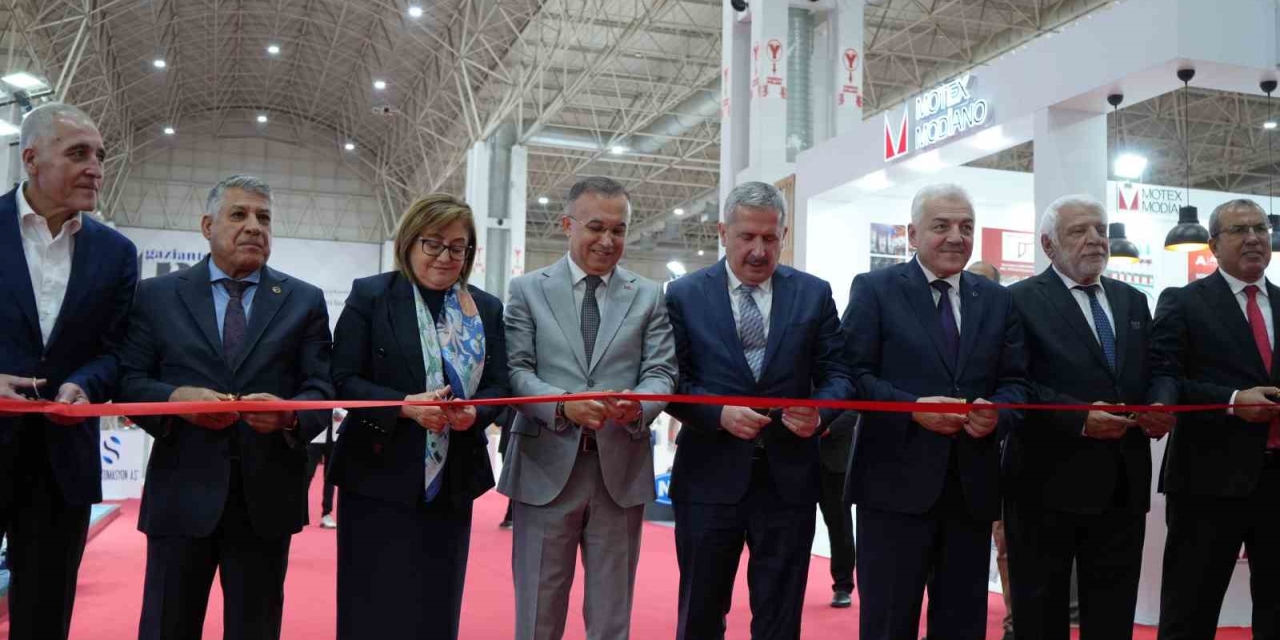 Gaziantep’te Tekstil Makineleri Fuarı Başladı
