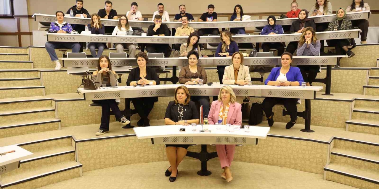 Hasan Kalyoncu Üniversitesi’nde Gikad Üyelerine Yönelik "eğiticinin Eğitimi" Programı Gerçekleştirildi