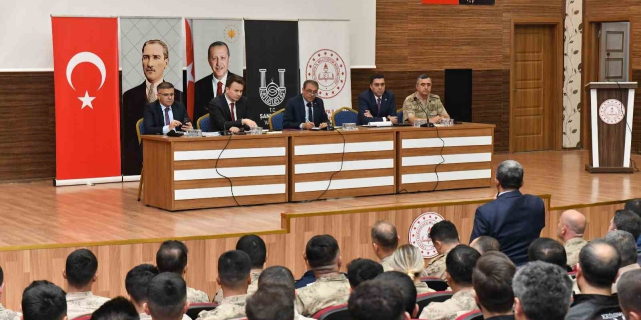 Şanlıurfa’da "okul Ve Okul Çevresi Güvenliği" Değerlendirme Toplantısı