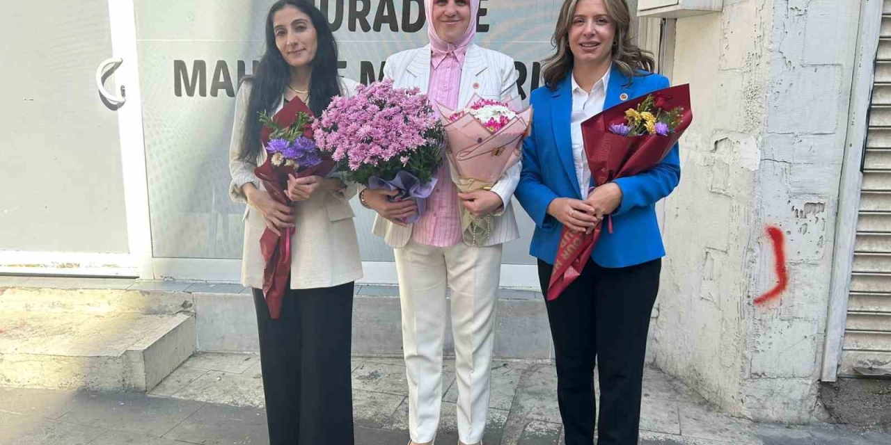 Kadın Muhtarlardan Anlamlı Dayanışma