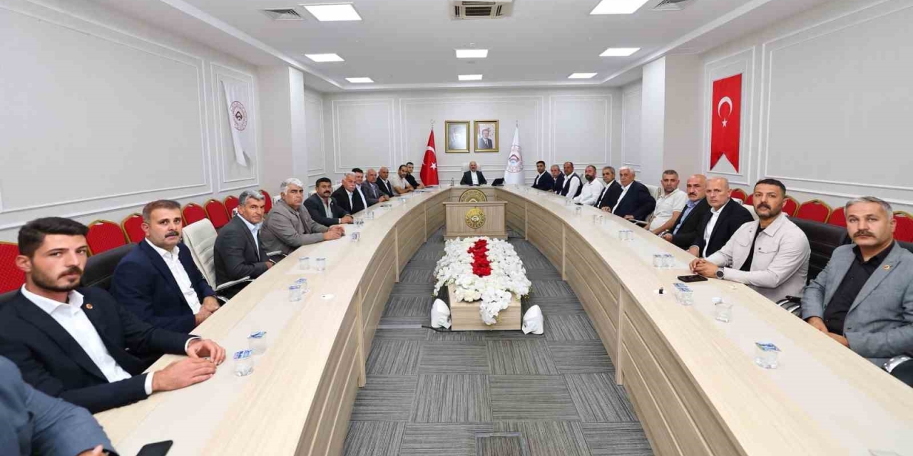 Vali Varol, Kömür Beldesi’nin Taleplerini Masaya Yatırdı