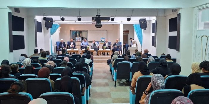 Kahta’da "İmam Hatipliler Haftası" Paneli Düzenlendi