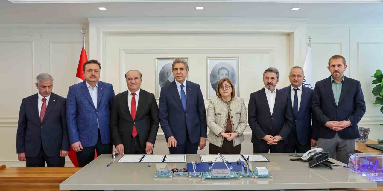 Depremden Etkilenen Ampute Bireyler İçin Ortez-protez, Mesleki Eğitim Ve İstihdam Destek Protokolü İmzalandı