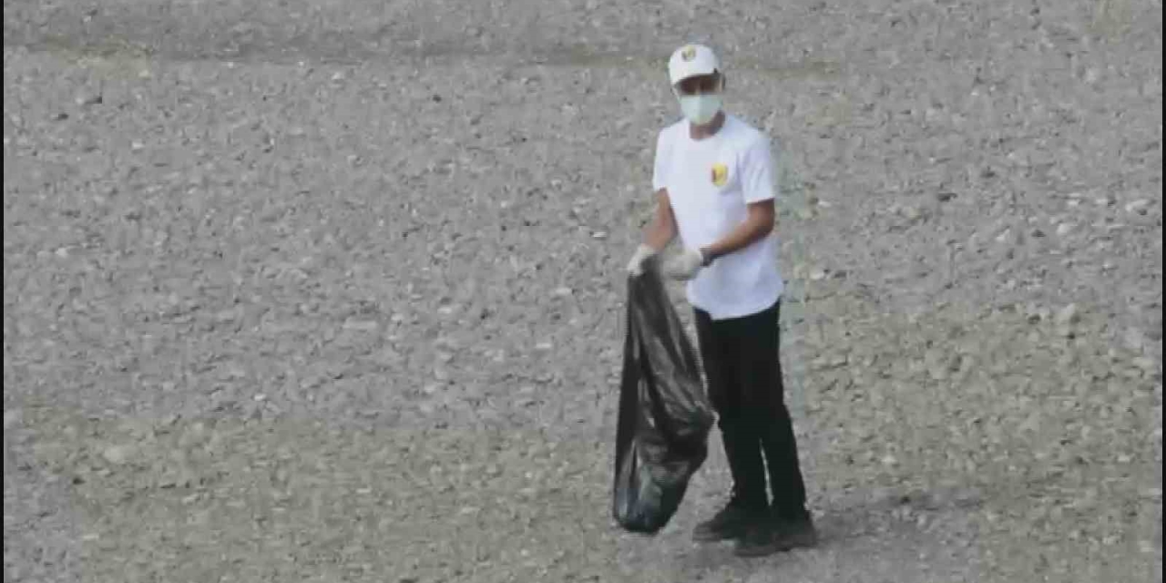 ‘kulp Benim Evim’ Projesi Kapsamında Öğrenciler Çöp Topladı