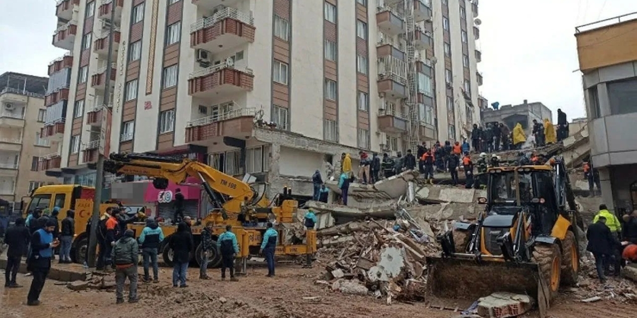 51 Kişinin Öldüğü Furkan Apartmanı’ndaki Sanıklar Yeniden Yargılanacak