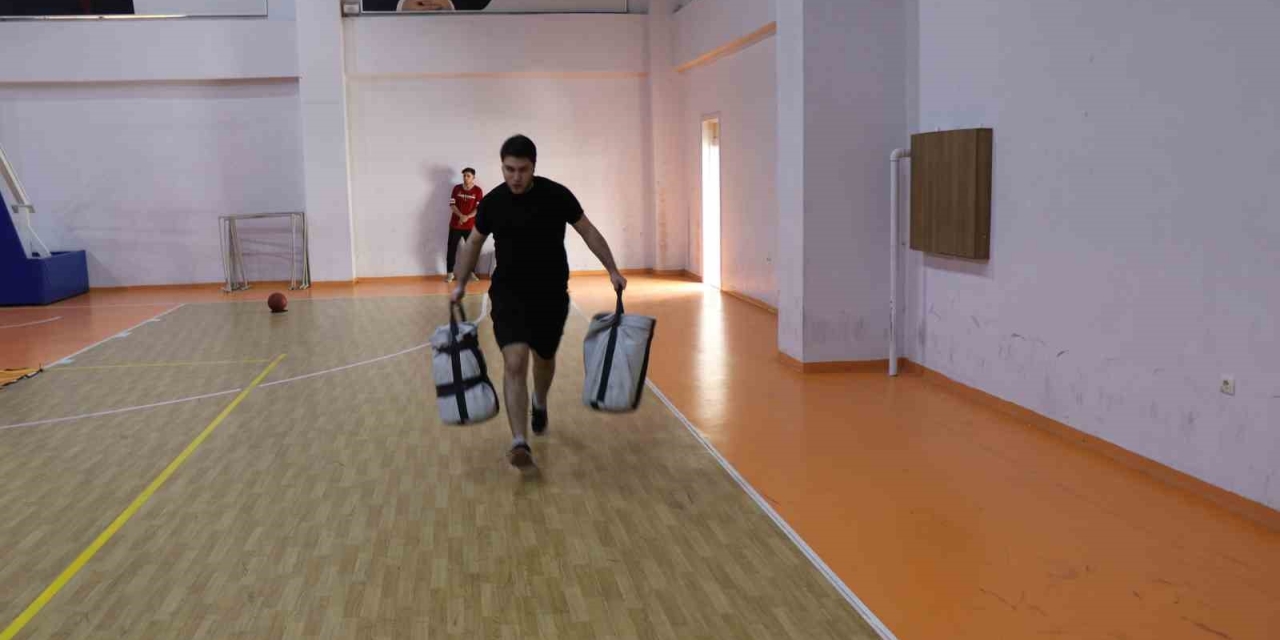 Haliliye Belediyesi’nin Kurslarıyla Gençler Hedefine Ulaşıyor