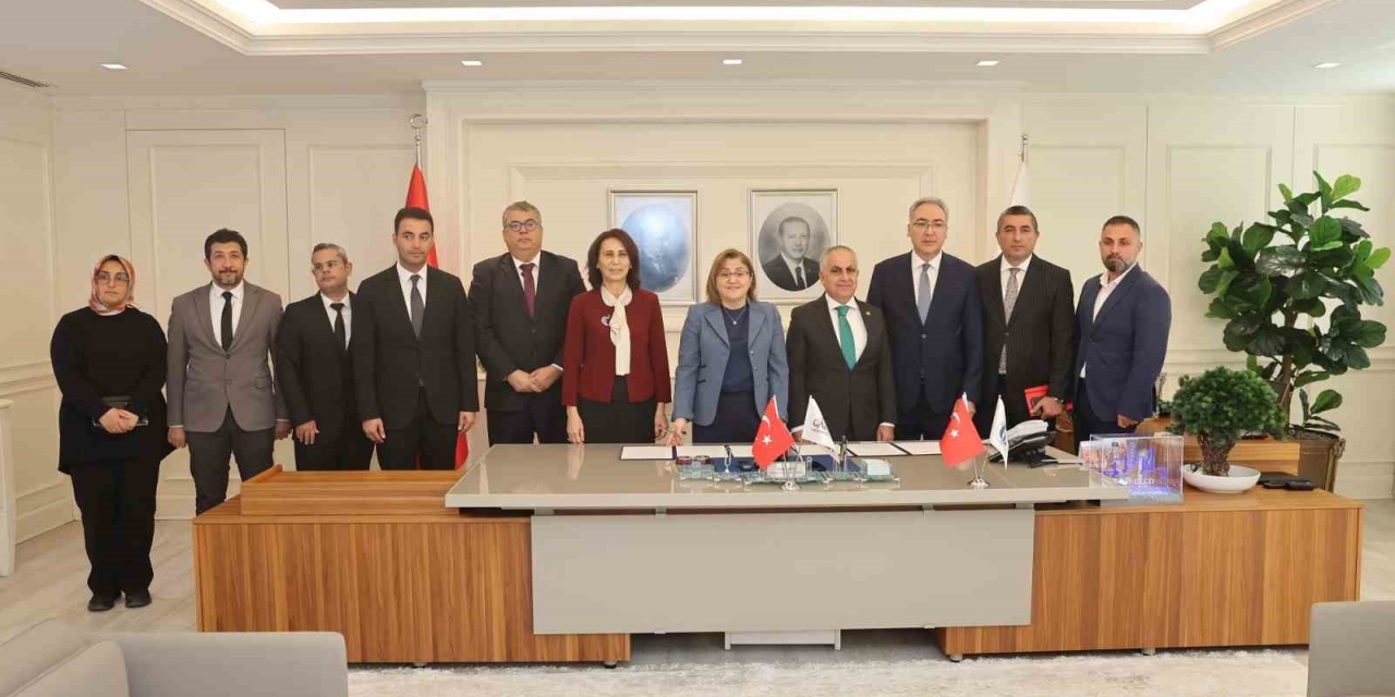 Gaziantep Büyükşehir Akademik Tecrübeden Yararlanmayı Sürdürüyor