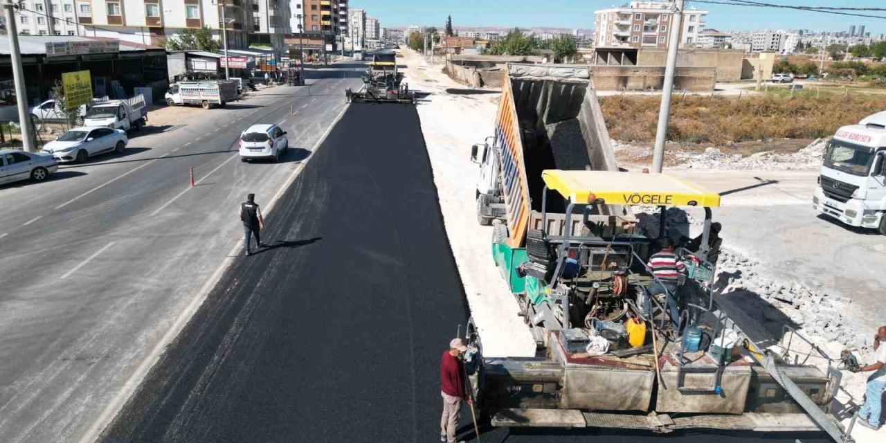 Büyükşehir Belediyesi’nden Yol Genişleteme Çalışması