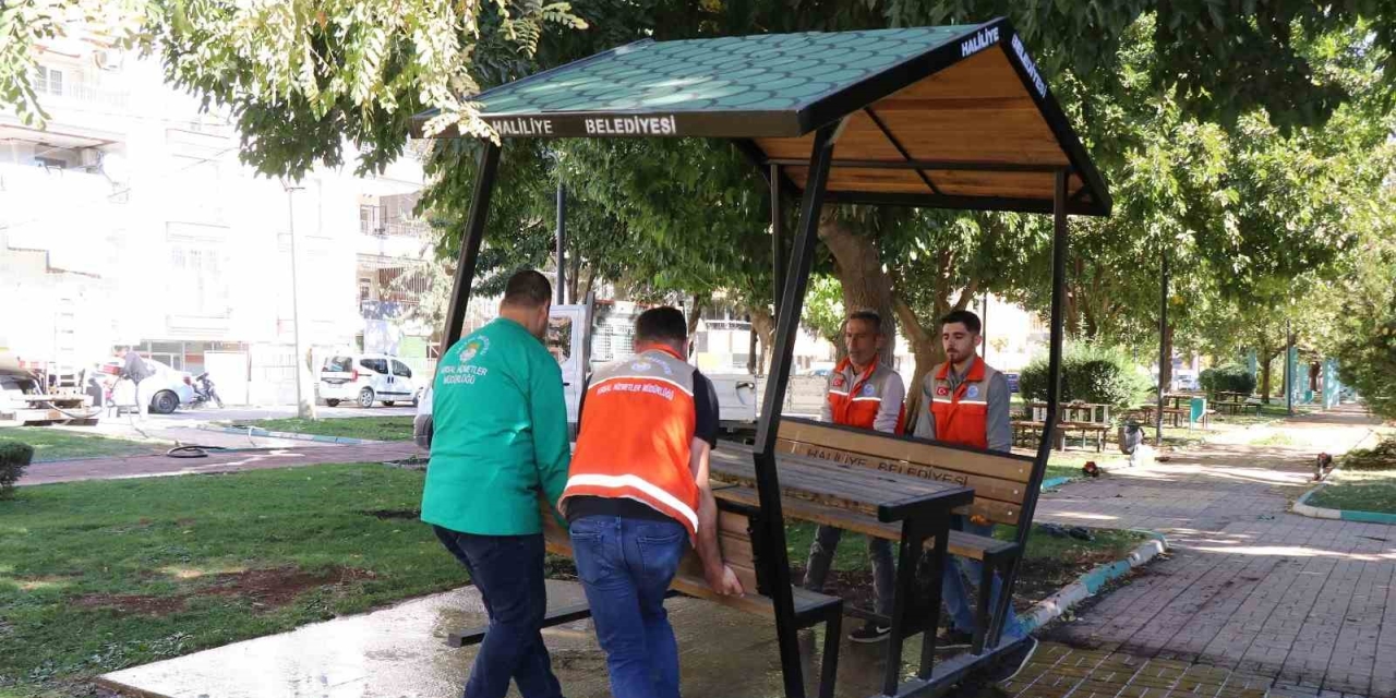 Haliliye Belediyesi İlçedeki Parkları Yeniliyor