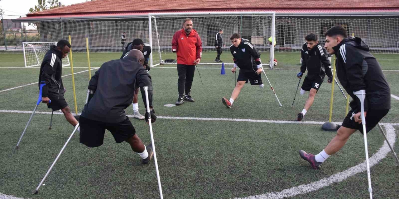 Şahinbey Belediyesi Ampute Futbol Takımı Yeni Sezona Hazırlanıyor