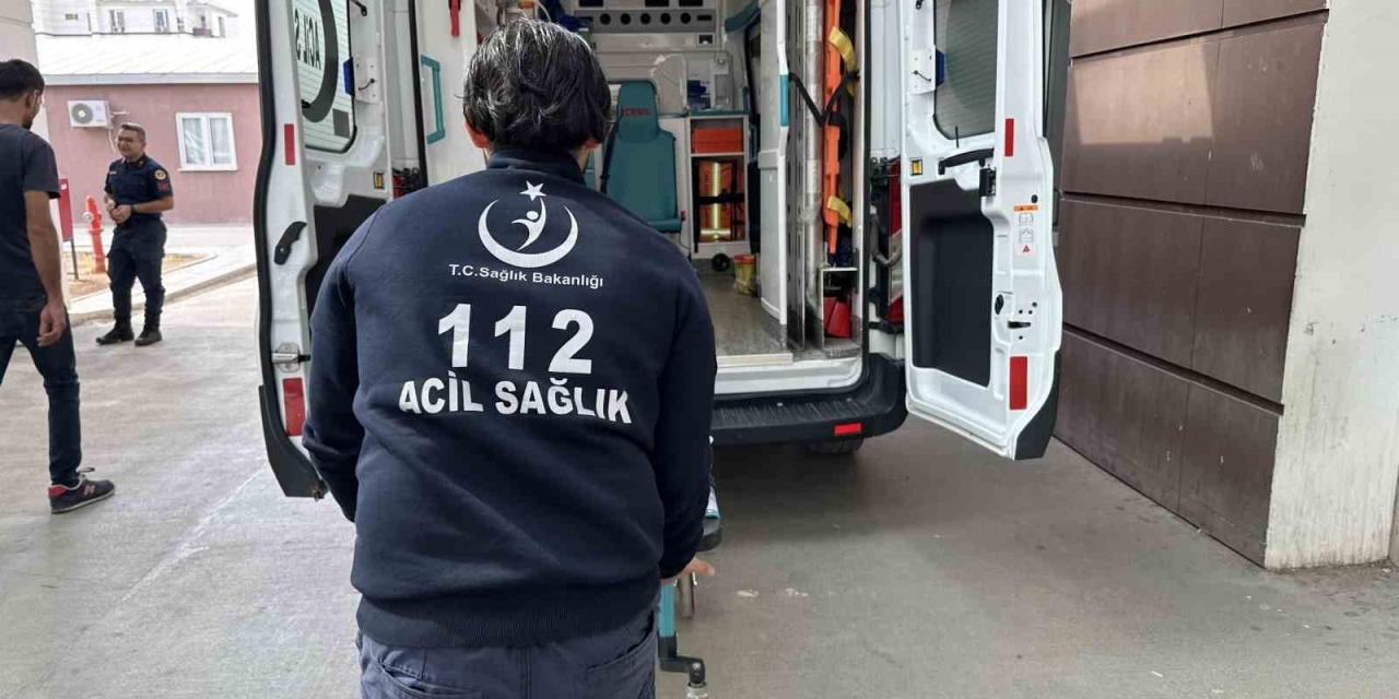 Kız Çocuğu Silahı Temizlerken Kazara Kendini Vurdu