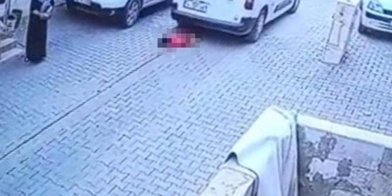 Şanlıurfa’da Kargo Aracının Çarptığı 2 Yaşındaki Çocuk Hayatını Kaybetti... Feci Kaza Kamerada