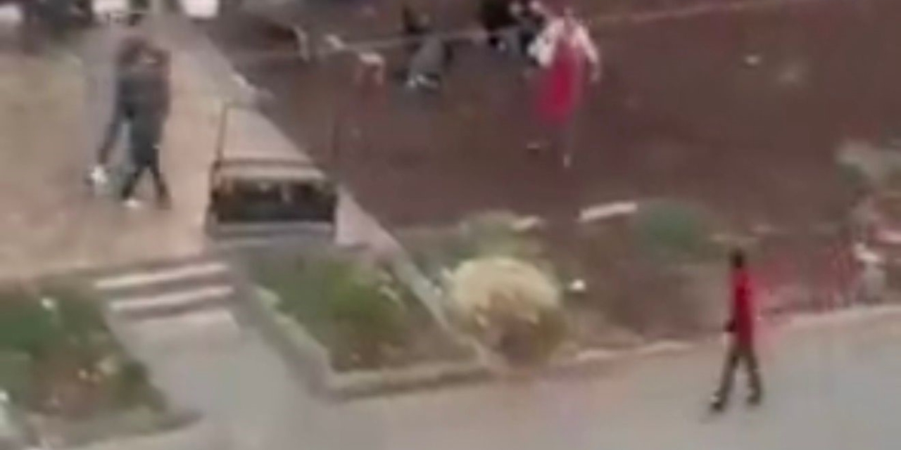 Diyarbakır’da 2 Kişinin Öldüğü Silahlı Kavga Cep Telefonu Kamerasına Yansıdı