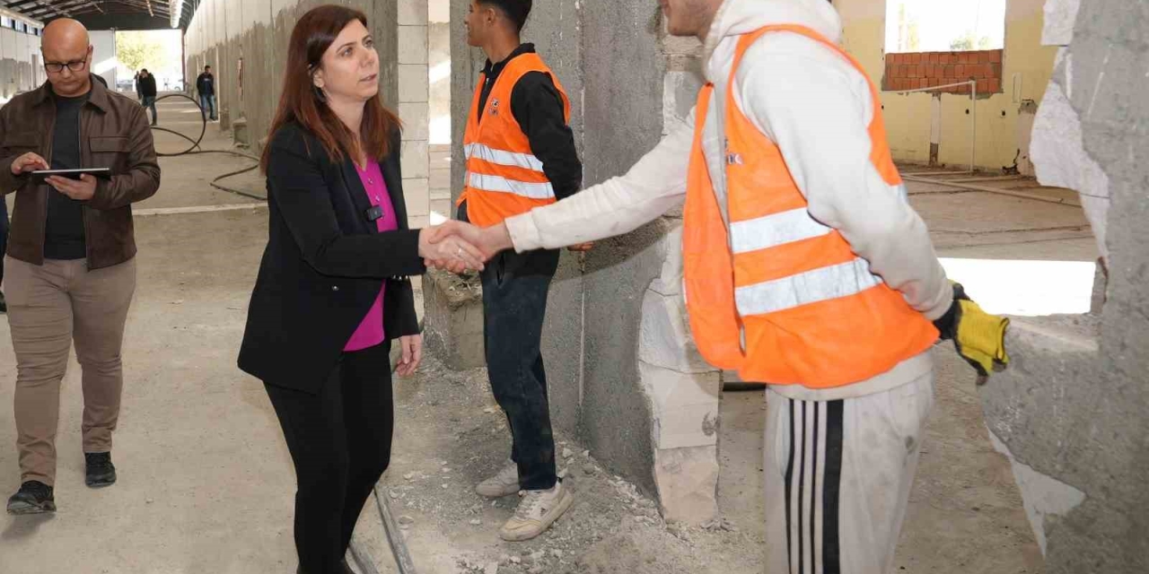 Diyarbakır’da Halk Ekmek Fabrikasında Çalışmalar Sürüyor