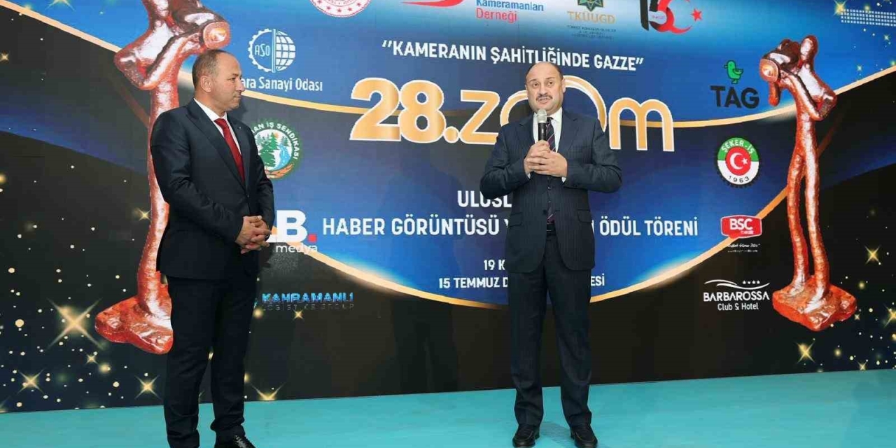 Başkan Gülpınar’a Yılın En Şeffaf Belediye Başkanı Ödülü