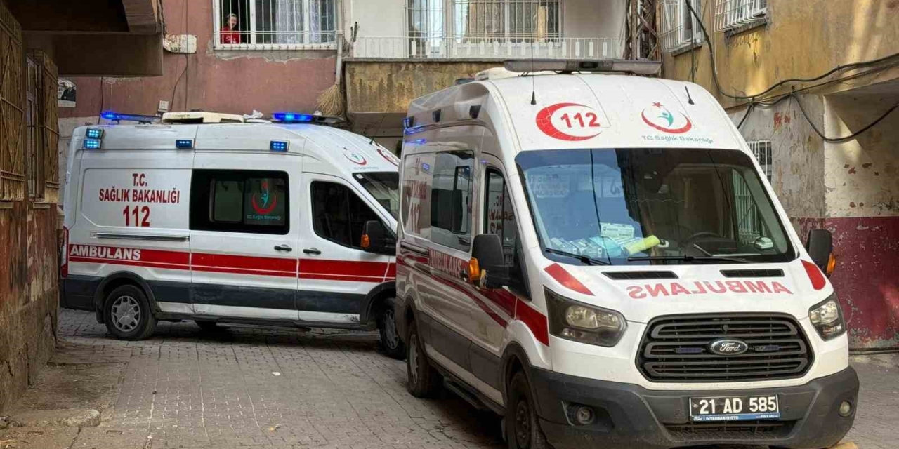 Diyarbakır’da Apartmanda Priz Kaynaklı Yangın: 7 Kişi Dumandan Etkilendi