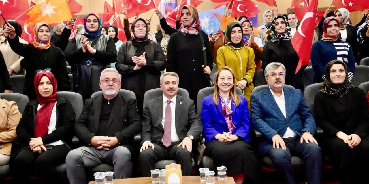 Alkayış"tan Muhalefete Partisinin Kadın Kolları Üzerinden Gönderme