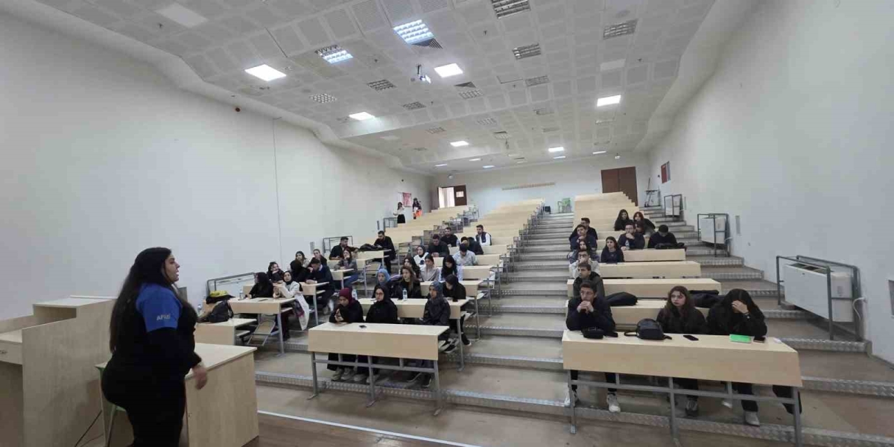 Diyarbakır’da Gençler Afet Bilincini Güçlendirdi