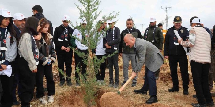 Fidanlar Şehitler İçin Toprakla Buluştu