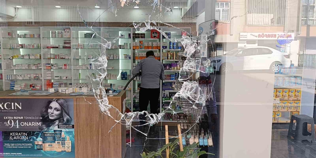 Şanlıurfa’da Eczaneye Silahlı Saldırı
