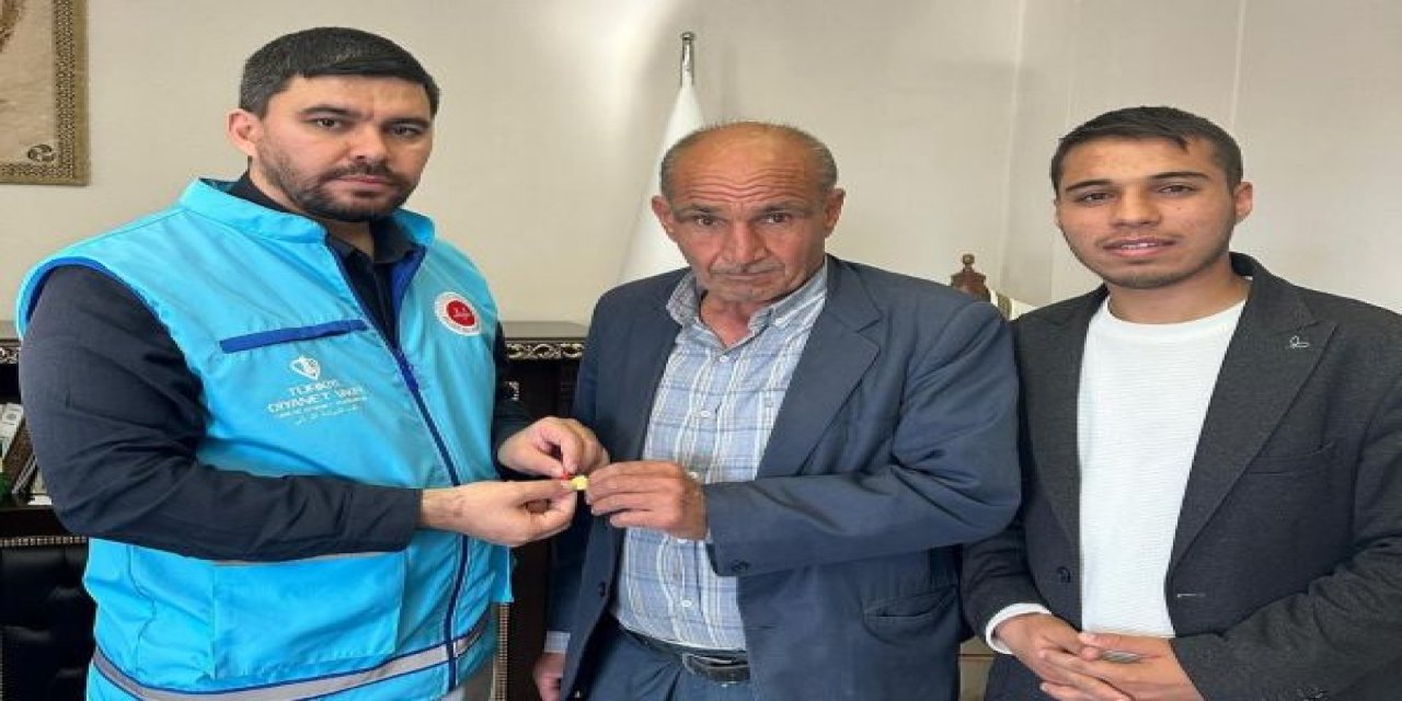 Ölen Kızının Kazandığı Altın Ödülünü Filistin'e Bağışladı