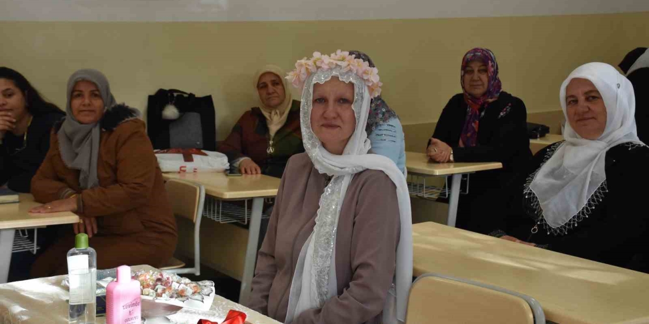 Alman Kadın, Kur’an-ı Kerim’den Etkilenip Müslüman Oldu