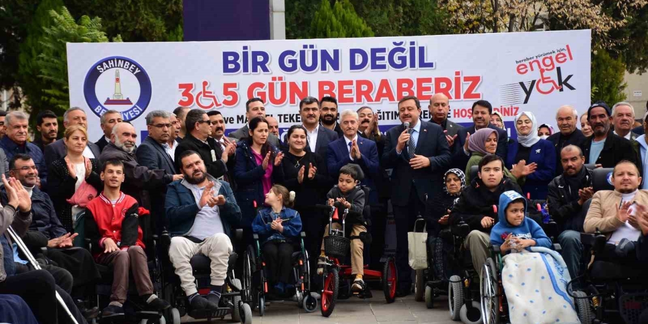 Şahinbey Belediyesi’nden 177 Engelliye Akülü Ve Manuel Tekerlekli Sandalye