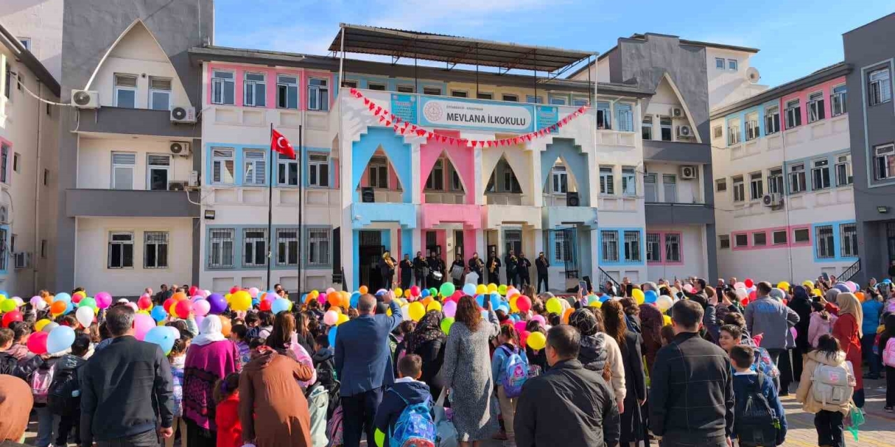 İlkokul Öğrencileri Bando Takımı İle Eğlendi