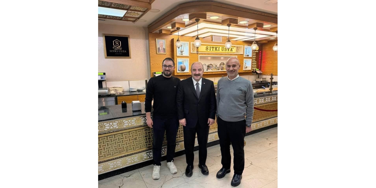 Sıtkı Usta Devlet Erkanını Ağırlıyor