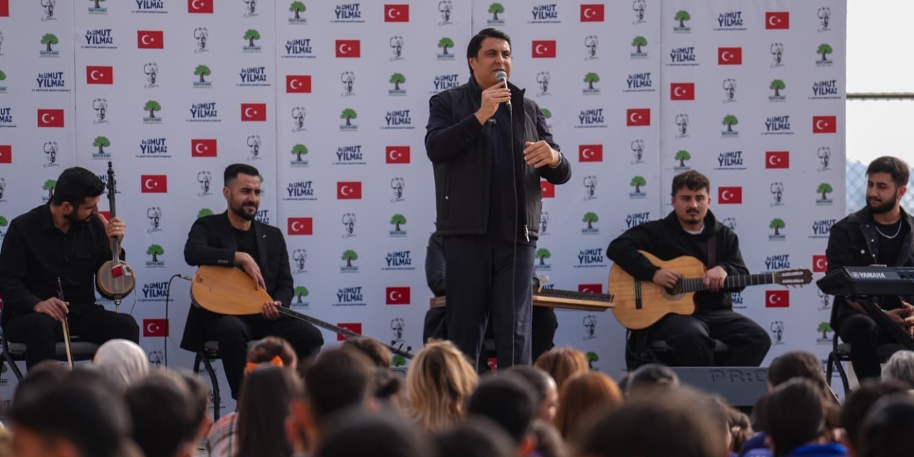 Yılmaz, Lise Ve Üniversite Öğrencileri İle Buluştu