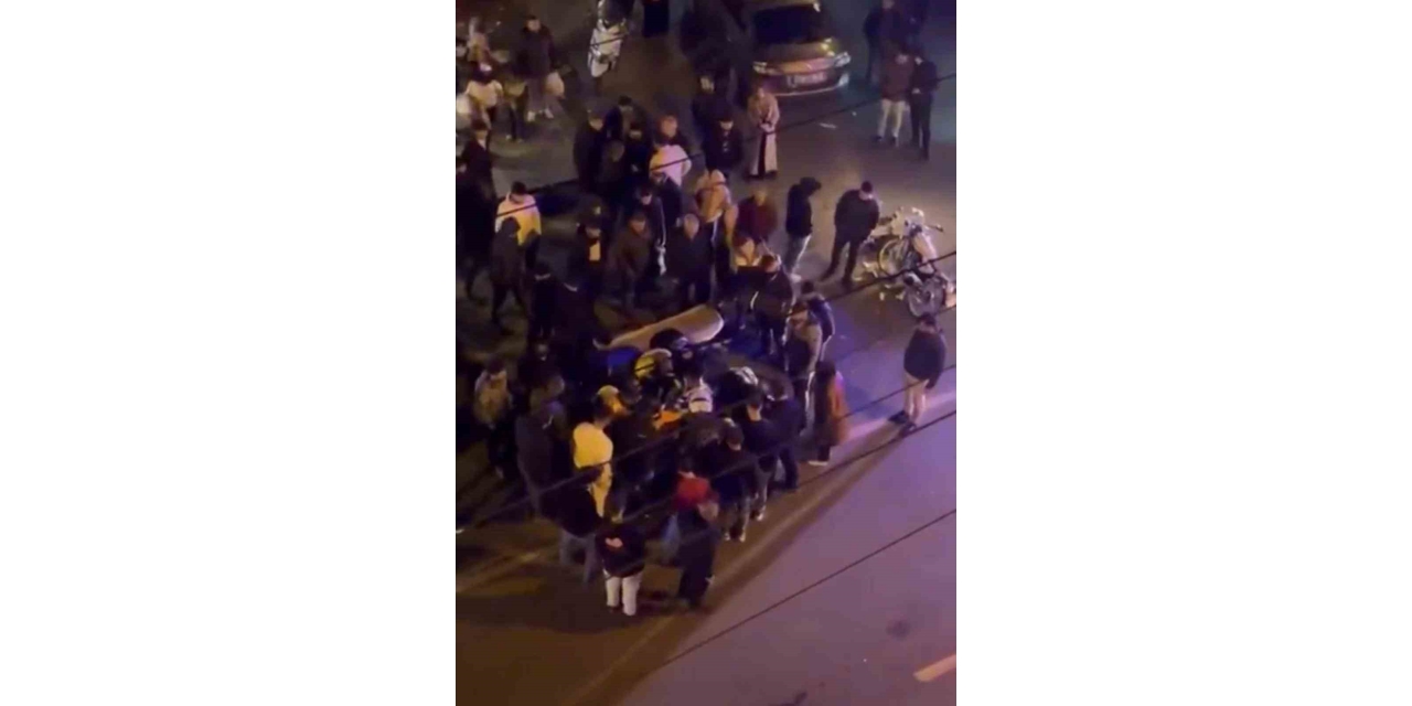 Kaza Yapan Motosiklet Sürücüsünün Acılar İçinde Bağırması Kameraya Yansıdı