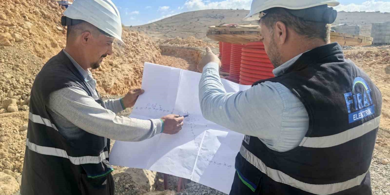 Fırat Edaş’tan Yeşilyurt’a 40 Milyon Tl’lik Enerji Alt Yapısı Yatırımı