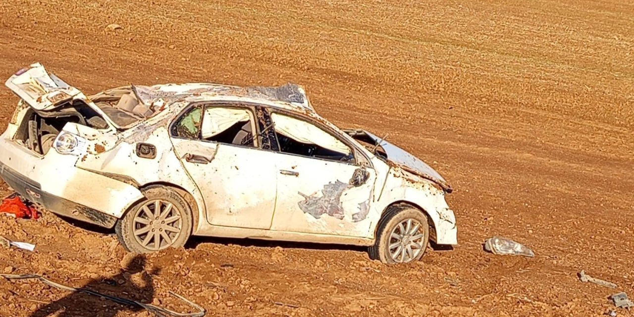 Kontrolden Çıkan Otomobil Tarlaya Uçtu: 1 Yaralı
